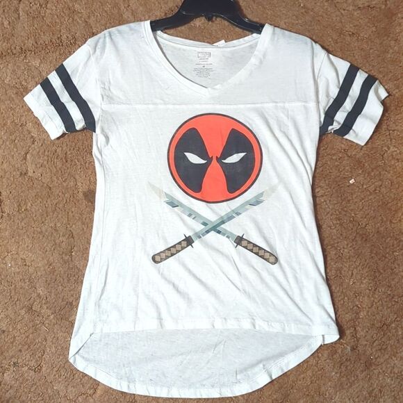 DEADPOOL " LOGO & SWORDS" ~MARVEL~ ATHLETIC T-SHIRT FOR JUNIORS FREE SHIPPING - Picture 2 of 4